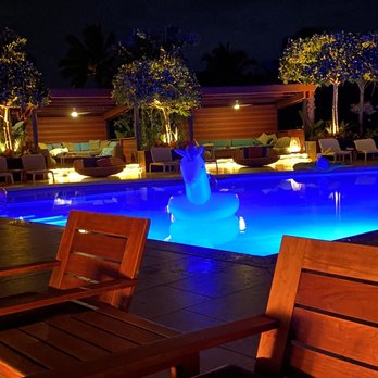 Hotel Wailea Maui - Night time with the floating unicorn - Hotels Near Me - Wailea, Hawaii Hotel Wailea Maui - Night time with the floating unicorn - Hotels Near Me - Wailea, Hawaii