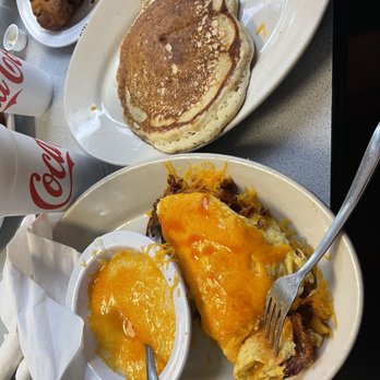 Rama Jama's - Omelette, Cheese grits, pancake, and fried green tomatoes - Breakfast & Brunch Near Me - Tuscaloosa, Alabama Rama Jama's - Omelette, Cheese grits, pancake, and fried green tomatoes - Breakfast & Brunch Near Me - Tuscaloosa, Alabama