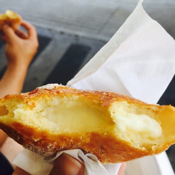 Leonard's Bakery - Custard malasada - Bakeries Near Me - Honolulu, Hawaii Leonard's Bakery - Custard malasada - Bakeries Near Me - Honolulu, Hawaii