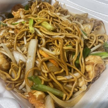 Main Garden - Shrimp Low Mein - Chinese Near Me - Kent, Washington