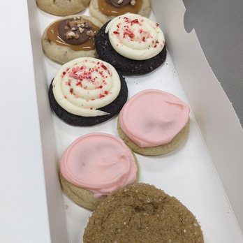 Crumbl - Overland Park - Bakeries Near Me - Overland Park, Kansas Crumbl - Overland Park - Bakeries Near Me - Overland Park, Kansas