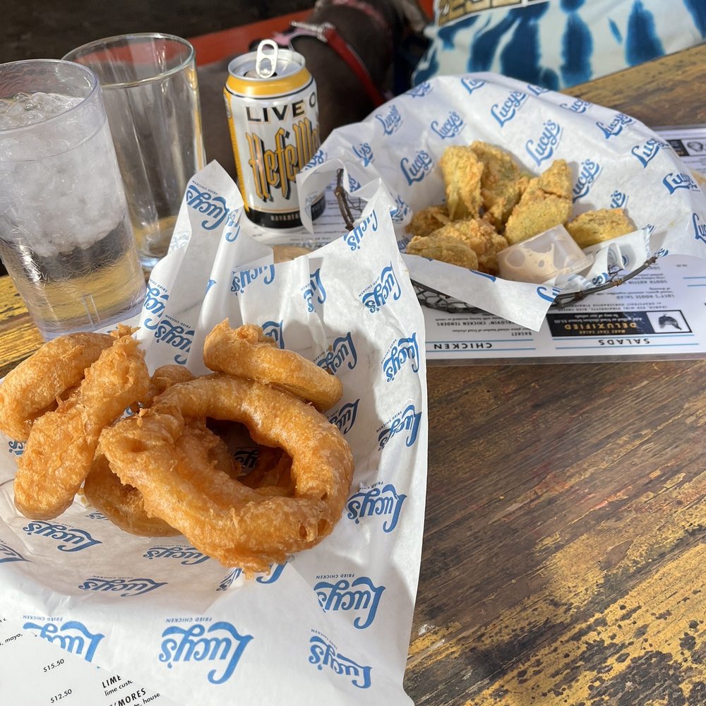 Lucy's Fried Chicken - Onion rings and fried green tomatoes - New American Near Me - Austin, Texas Lucy's Fried Chicken - Onion rings and fried green tomatoes - New American Near Me - Austin, Texas