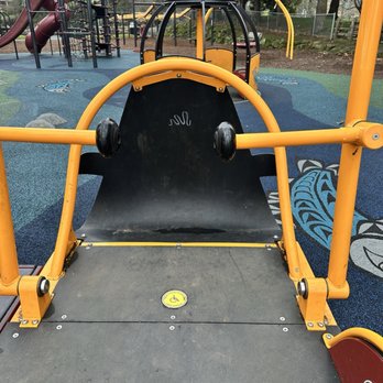 Maffeo Sutton Park Playground - Playgrounds Near Me - Nanaimo, British Columbia