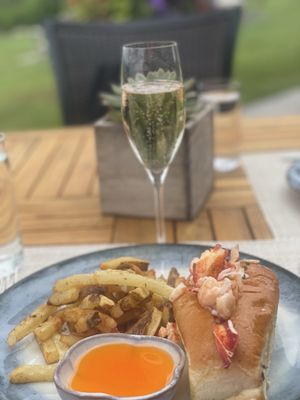 Weekapaug Inn by null