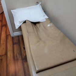 Parehjan & Vartzar Chiropractic - Rolling Massage Table