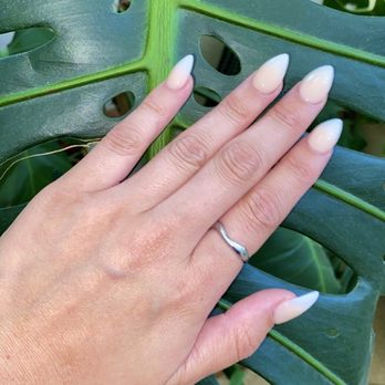 Oasis Nails - Ombré nails - Nail Salons Near Me - Sacramento, California