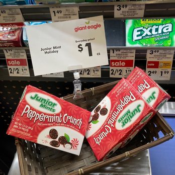 Giant Eagle - peppermint crunch in a grocery store - Grocery Near Me - Bridgeville, Pennsylvania