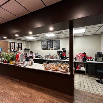 Cafe V - Inside - Coffee & Tea Near Me - Annandale, Virginia