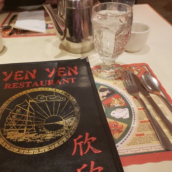 Yen Yen Restaurant - Table Setting - Chinese Near Me - Arlington Heights, Illinois Yen Yen Restaurant - Table Setting - Chinese Near Me - Arlington Heights, Illinois