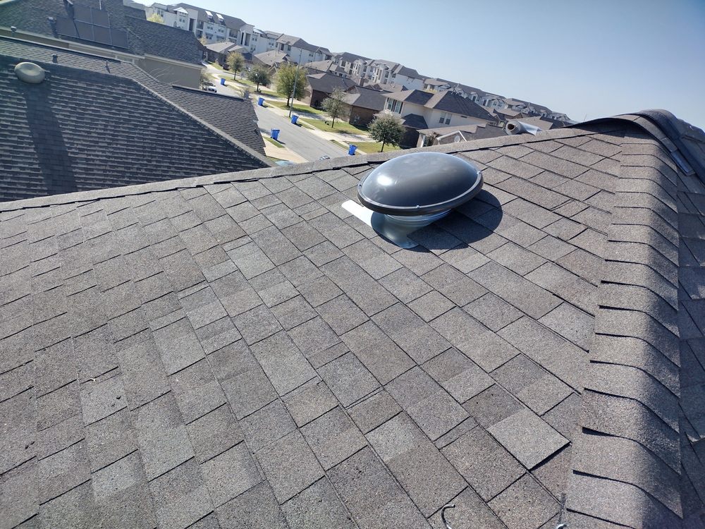 Slide of Aurum Roofing