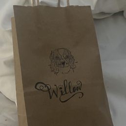 Vet techs drawing my pup on the bag. Very sweet touch. Vet techs drawing my pup on the bag. Very sweet touch.