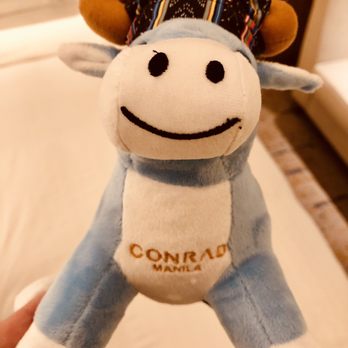 Conrad Manila - Conrad Manila - on the bed when I arrived - Hotels Near Me - Pasay City, NCR Conrad Manila - Conrad Manila - on the bed when I arrived - Hotels Near Me - Pasay City, NCR