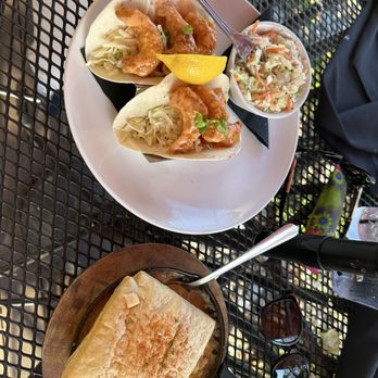 Oceans & Ale - Shrimp taco and seafood pot pie - Seafood Near Me - Williamsburg, Virginia Oceans & Ale - Shrimp taco and seafood pot pie - Seafood Near Me - Williamsburg, Virginia