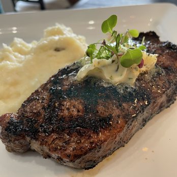 Salt At Geist - NY strip - Wine Bars Near Me - Fishers, Indiana