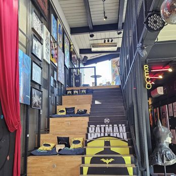 Beco do Batman - Local Flavor Near Me - São Paulo, SP