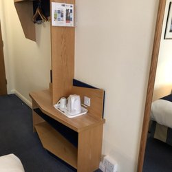 Holiday Inn Express Hotel Oxford-Kassam Stadium - IHG room.