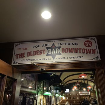 Gluek's Restaurant & Bar - Music Venues Near Me - Minneapolis, Minnesota
