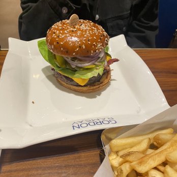 Gordon Ramsay Burger Las Vegas - Burgers Near Me - Las Vegas, Nevada Gordon Ramsay Burger Las Vegas - Burgers Near Me - Las Vegas, Nevada