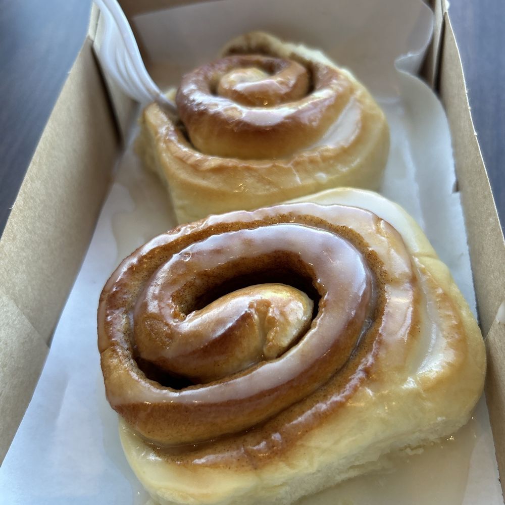 Shaffer House Bakery - Cinnamon rolls - Bakeries Near Me - Logan, Utah