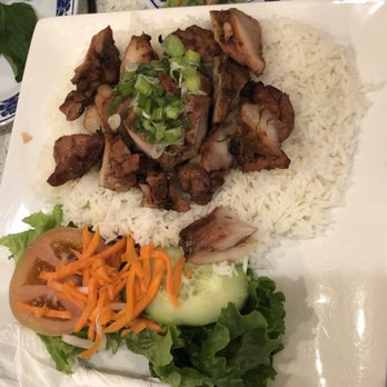 Pho Hung Cali - Broken rice bbq chicken - Vietnamese Near Me - Chula Vista, California