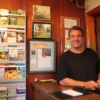 Maples Motel - The owner's son welcomes me to Maples Motel! - Hotels Near Me - Sandusky, Ohio