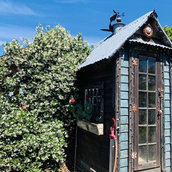 Cornell Farm Cafe - Chicken coop - Cafes Near Me - Portland, Oregon Cornell Farm Cafe - Chicken coop - Cafes Near Me - Portland, Oregon