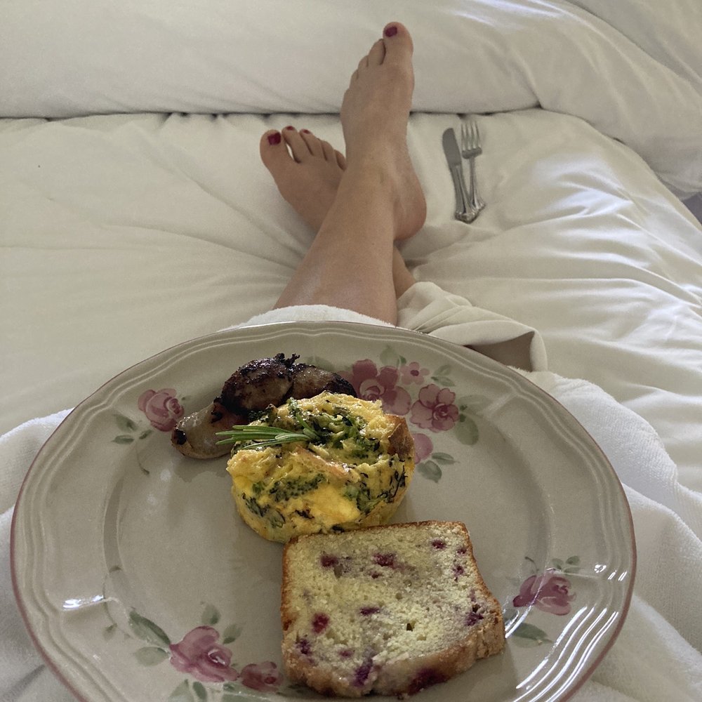Heceta Lighthouse Bed & Breakfast - Amazing breakfast in bed - Bed & Breakfast Near Me - Yachats, Oregon Heceta Lighthouse Bed & Breakfast - Amazing breakfast in bed - Bed & Breakfast Near Me - Yachats, Oregon