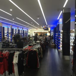 The sleek decor and vibe at Shiekh Shoes Westfield Culver City Mall. The sleek decor and vibe at Shiekh Shoes Westfield Culver City Mall.