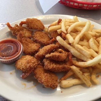 State Street Tony's - Jumbo Fried Shrimp Box with Fries - New American Near Me - Saginaw, Michigan