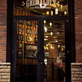 Grimaldi's Pizzeria - the entrance to the restaurant - Pizza Near Me - San Antonio, Texas Grimaldi's Pizzeria - the entrance to the restaurant - Pizza Near Me - San Antonio, Texas