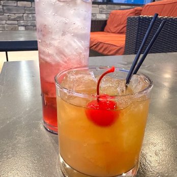 Joe's On Jolly - Mojito & Amaretto Sour - Bars Near Me - Okemos, Michigan