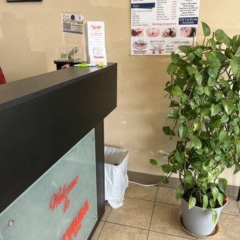 Tayyaba Salon & Spa - Counter - Hair Salons Near Me - Skokie, Illinois Tayyaba Salon & Spa - Counter - Hair Salons Near Me - Skokie, Illinois