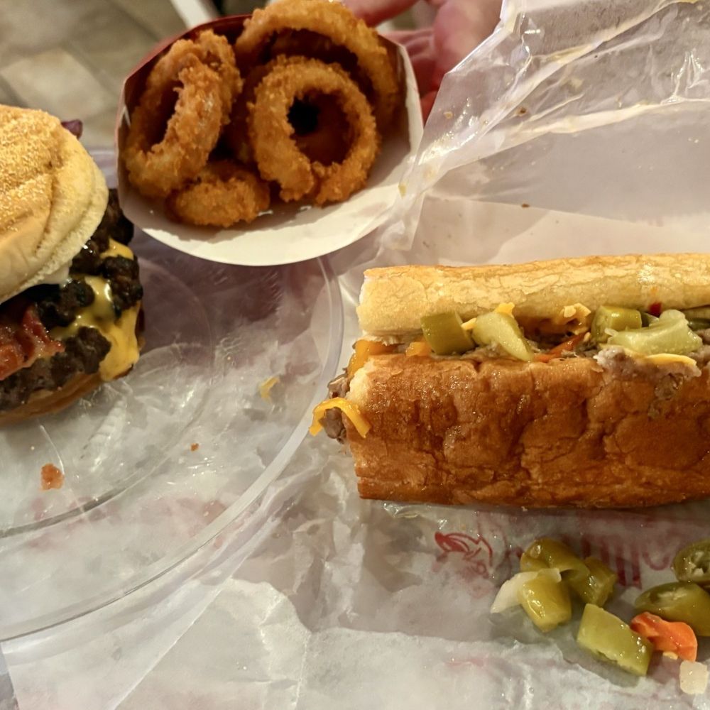 Portillo's Grapevine - Burger, onion rings, and Italian beef. - Salad Near Me - Grapevine, Texas Portillo's Grapevine - Burger, onion rings, and Italian beef. - Salad Near Me - Grapevine, Texas
