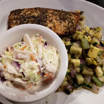 P-Dubs Brew Pub - I like eating some nice, grilled fish with a bit of coleslaw and mysterious veggies. - Pubs Near Me - Tehachapi, California