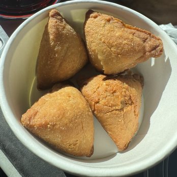 Curry In A Hurry - Cute little veggie Samosas. Really yummy. - Indian Near Me - Bakersfield, California Curry In A Hurry - Cute little veggie Samosas. Really yummy. - Indian Near Me - Bakersfield, California