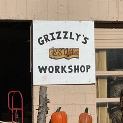 Grizzly's Bear