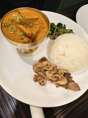 Darjeeling Kitchen & Café by null