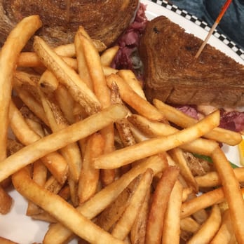 Black Bear Diner Danville - Corned Beef Rueban - Diners Near Me - Danville, California