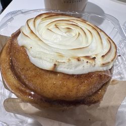 Mahalo Coffee Roasters - Cinnamon roll