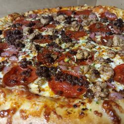 Uncle Monty's Pizza and Burgers - delicious pizza!!!!!!!!!