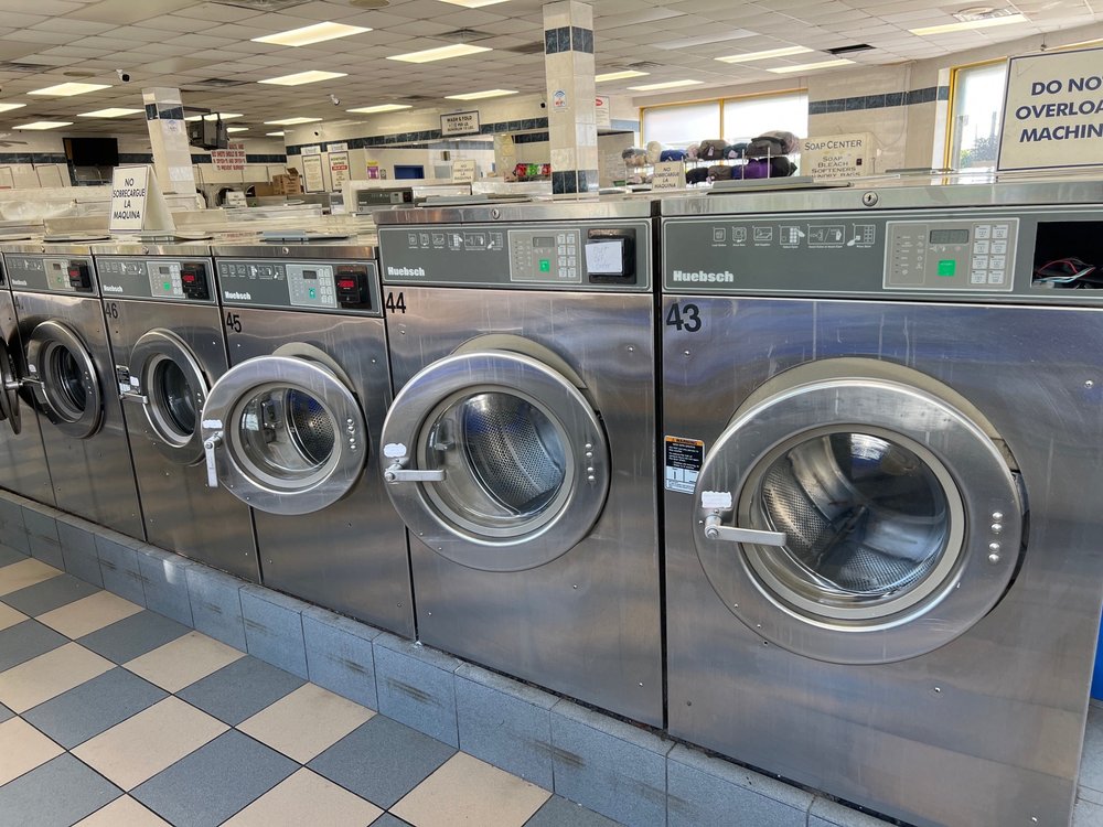 SILVER LAUNDROMAT Updated September 2024 21 Photos & 16 Reviews