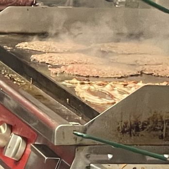 Smashology - View of the grill - Burgers Near Me - Ravenna, Ohio Smashology - View of the grill - Burgers Near Me - Ravenna, Ohio