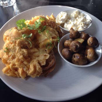 Hannah - Scrambled eggs, mushies and fetta - Restaurants Near Me - St Kilda, VIC