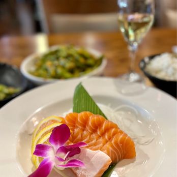 Sushi OK - 8 piece salmon sashimi - Sushi Bars Near Me - Riverside, California Sushi OK - 8 piece salmon sashimi - Sushi Bars Near Me - Riverside, California