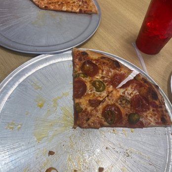 Uzy’s Pizza And Gyro - My kids said it the best pizazz in the world , its was really good but we have better ones before - Pizza Near Me - Bedford, Texas
