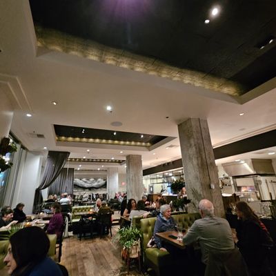 The Tavern at Heathman by null