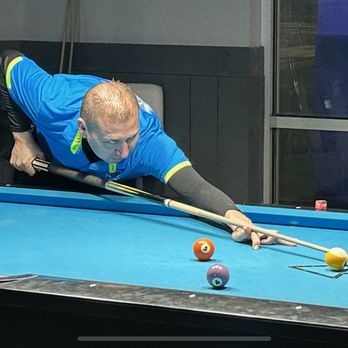 Dee's Lakeside Billiards - Work on your game at Dee's Lakeside Billiards! - Pool & Billiards Near Me - Sheffield, Ohio