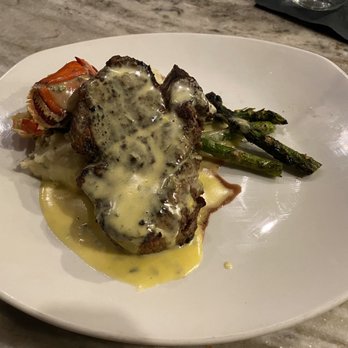 The Peppermill Steakhouse - Filet Mignonette Oscar - Cocktail Bars Near Me - Tempe, Arizona The Peppermill Steakhouse - Filet Mignonette Oscar - Cocktail Bars Near Me - Tempe, Arizona