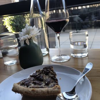 Beebe's - Pizza Near Me - Long Island City, New York