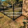 Photo of 4 Tradesmen Fencing